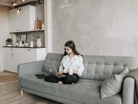 東莞企業(yè)如何揚帆海外：詳解注冊海外公司的全過程與策略