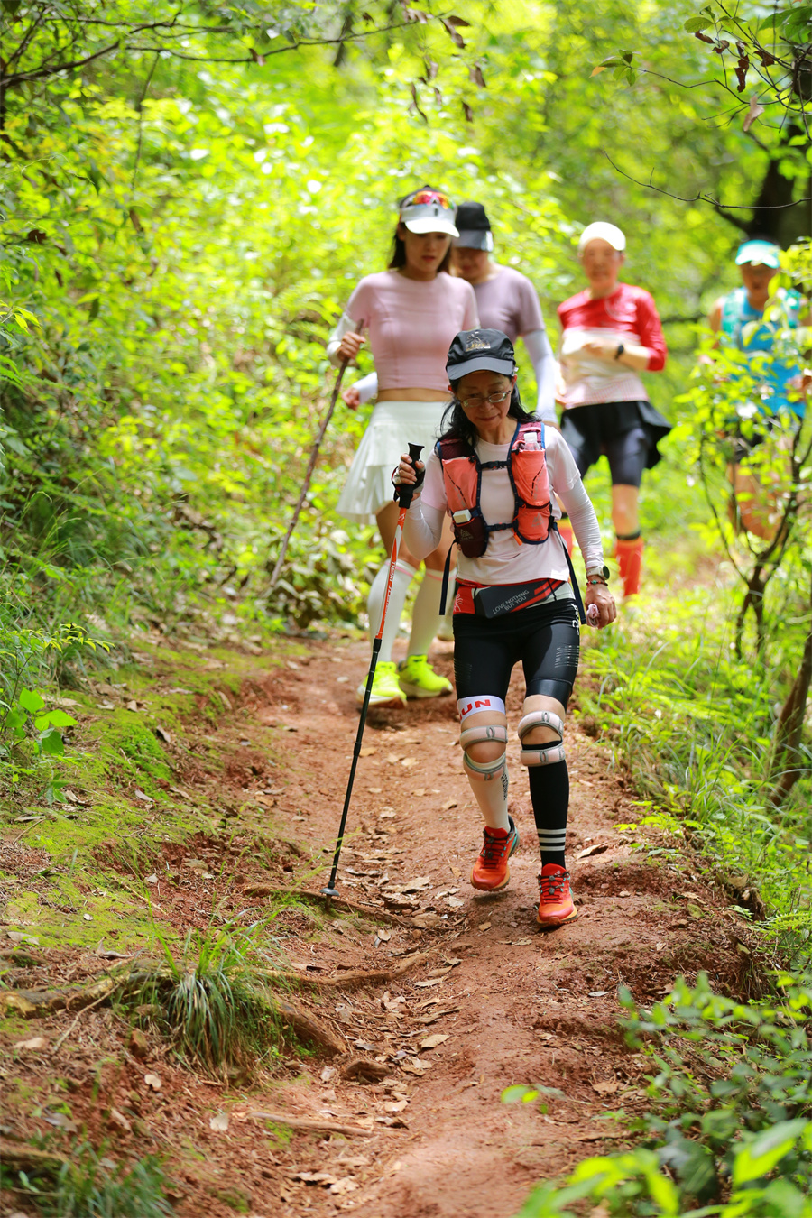 第五届“丰碑之路”山地越野跑线上赛在昆启动_新华网(图1)